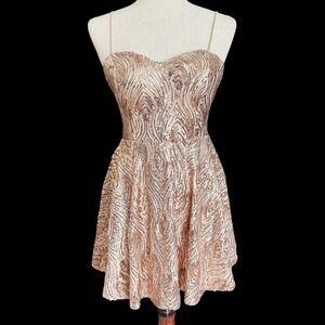Windsor Rose Gold Sequin Skater Mini Dress Sz Small NWT Glam HOCO Party coquette